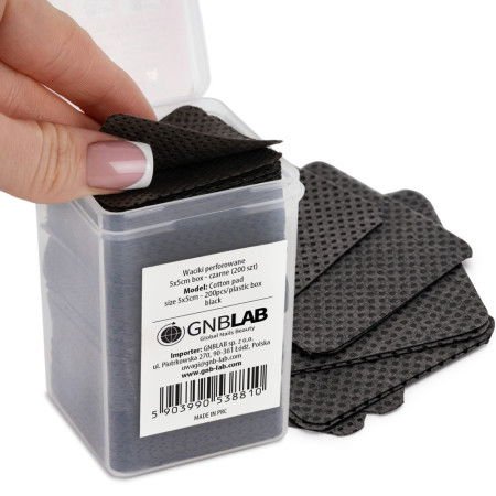 bezprasne-perforovane-vatove-tampony-na-nehty-5x5-cm-cerne-200-ks bezprasne-perforovane-vatove-tampony-na-nehty-5x5-cm-cerne-200-ks