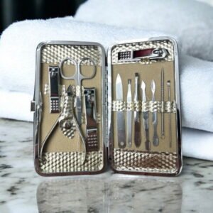 Sada na manikúru s pouzdrem Basic - 9dílná sada